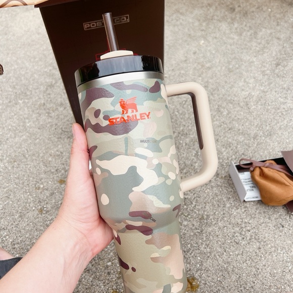 Stanley x post Malone tumbler with accessories - Picture 5 of 5